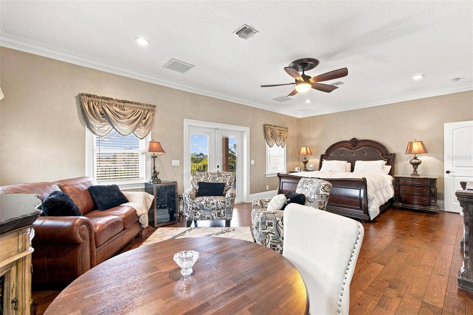 11220 8TH STREET E, Treasure Island, FL 33706 11220 8TH STREET E, Treasure Island, FL 33706