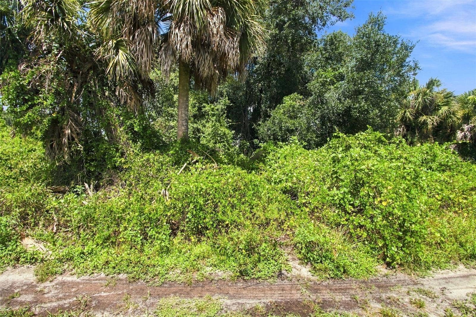 PEALE CIRCLE, North Port, FL 34288