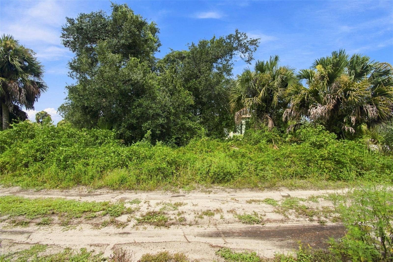PEALE CIRCLE, North Port, FL 34288
