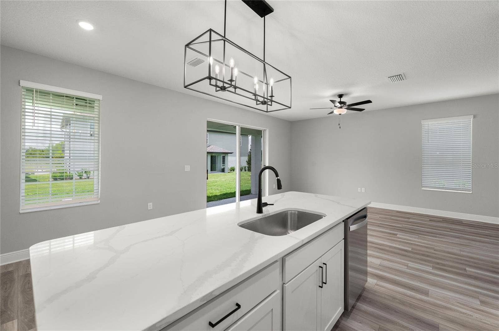 7668 SOMERSWORTH DRIVE, Kissimmee, FL 34747 7668 SOMERSWORTH DRIVE, Kissimmee, FL 34747