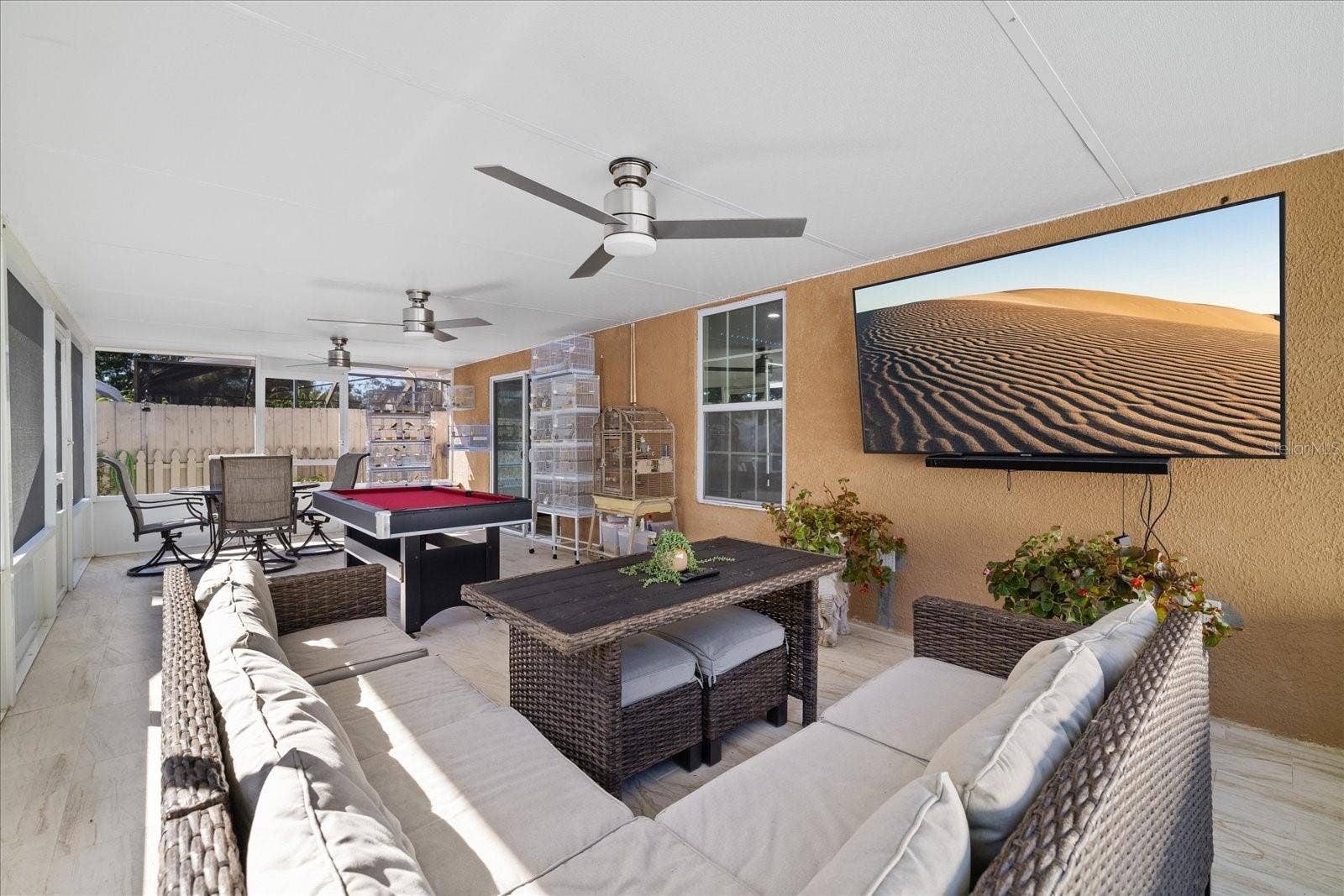 8712 FOUNTAIN AVENUE, Tampa, FL 33615