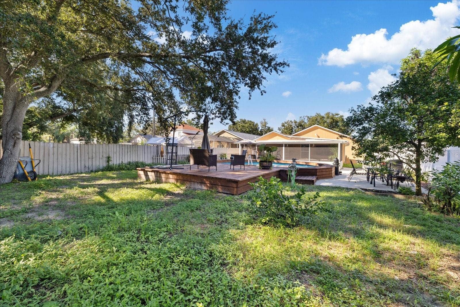 8712 FOUNTAIN AVENUE, Tampa, FL 33615