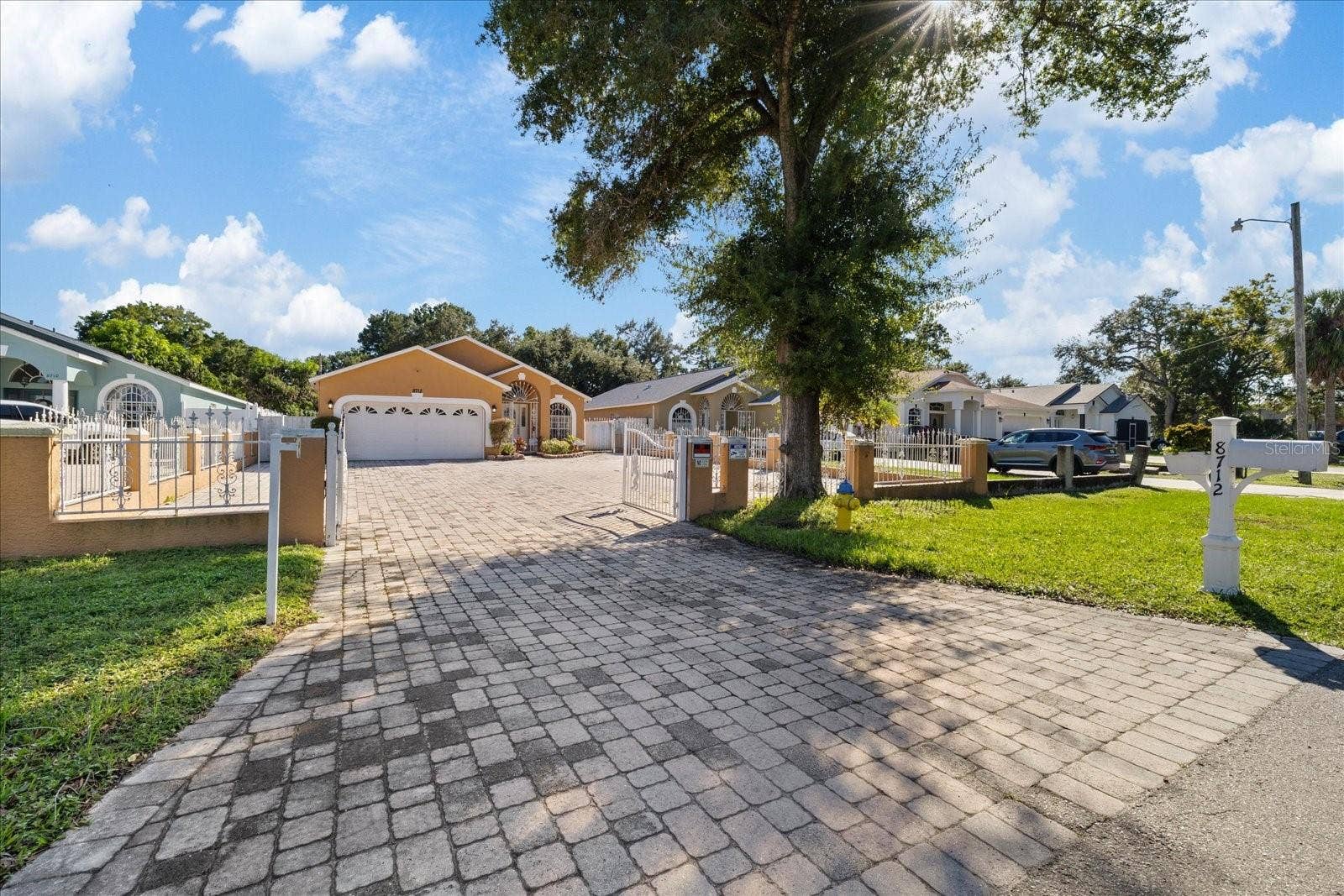 8712 FOUNTAIN AVENUE, Tampa, FL 33615