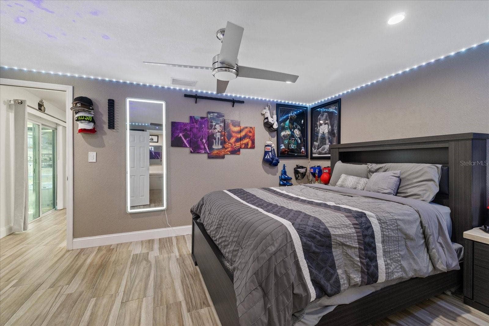 8712 FOUNTAIN AVENUE, Tampa, FL 33615