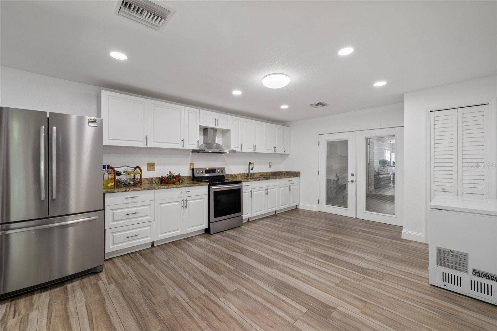 8712 FOUNTAIN AVENUE, Tampa, FL 33615