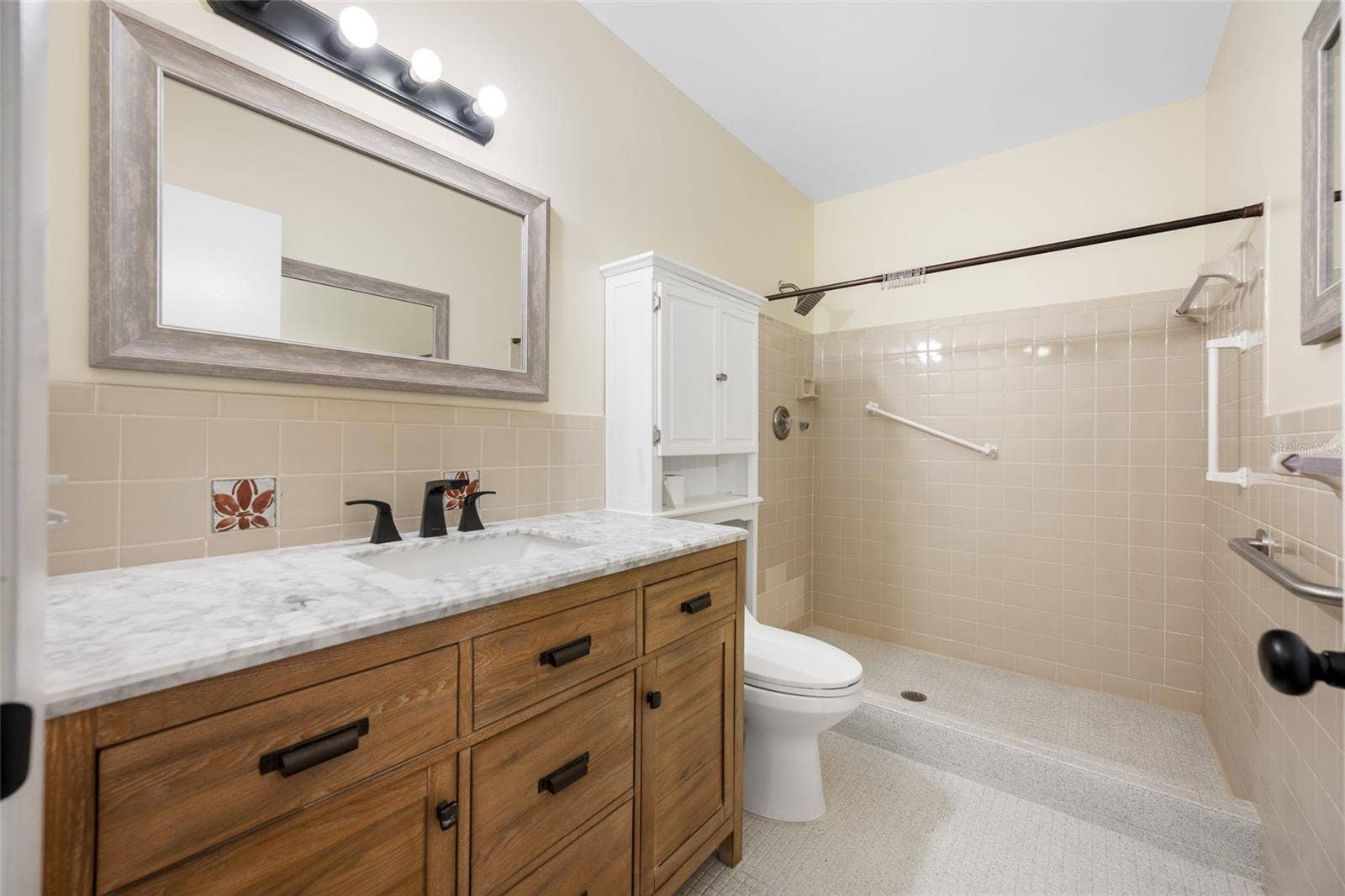 2258 WORLD PARKWAY BOULEVARD W, #40, Clearwater, FL 33763