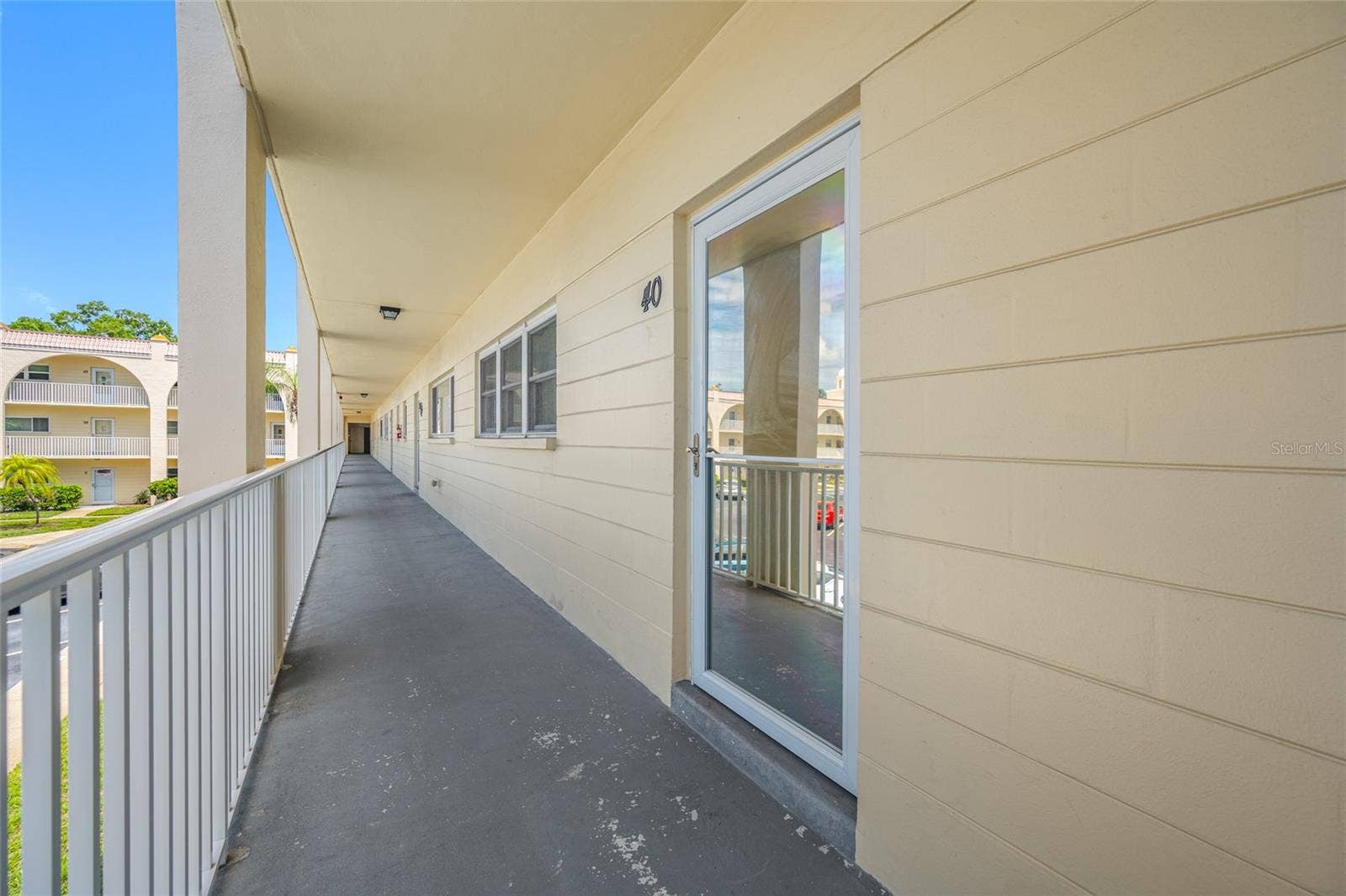 2258 WORLD PARKWAY BOULEVARD W, #40, Clearwater, FL 33763