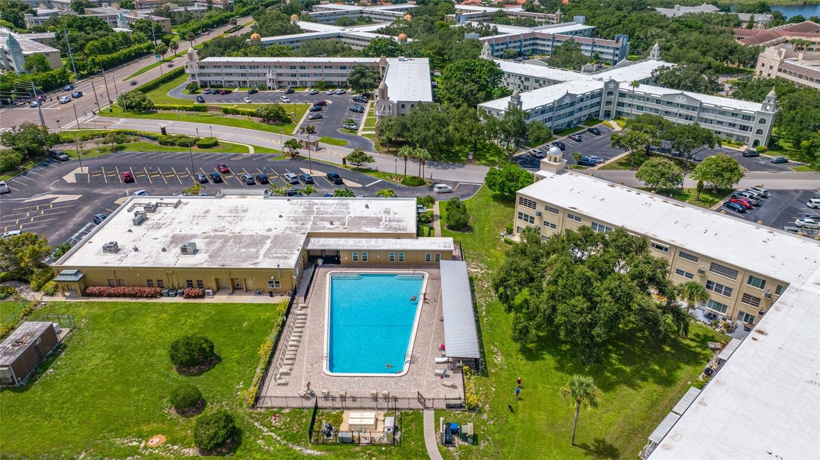2258 WORLD PARKWAY BOULEVARD W, #40, Clearwater, FL 33763