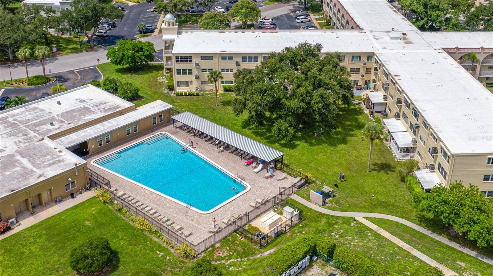 2258 WORLD PARKWAY BOULEVARD W, #40, Clearwater, FL 33763