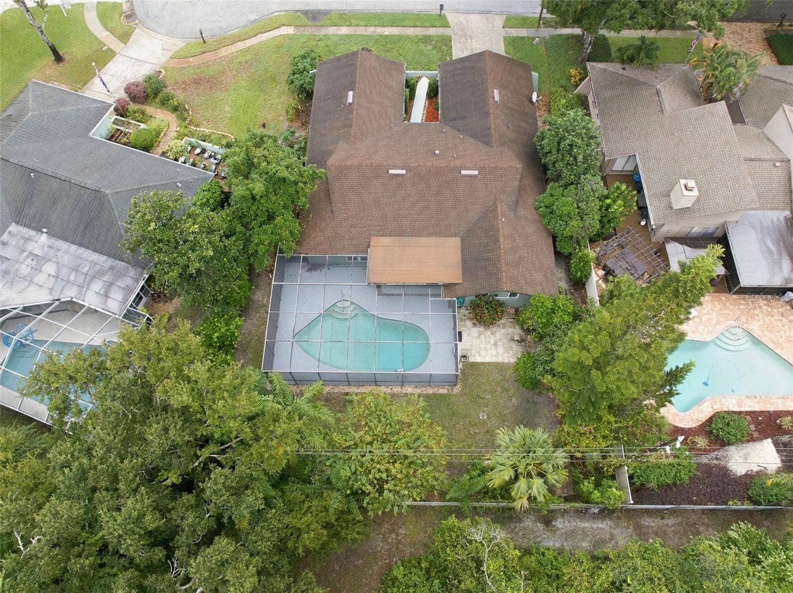 1297 Peach Tree Dr, Dunedin.