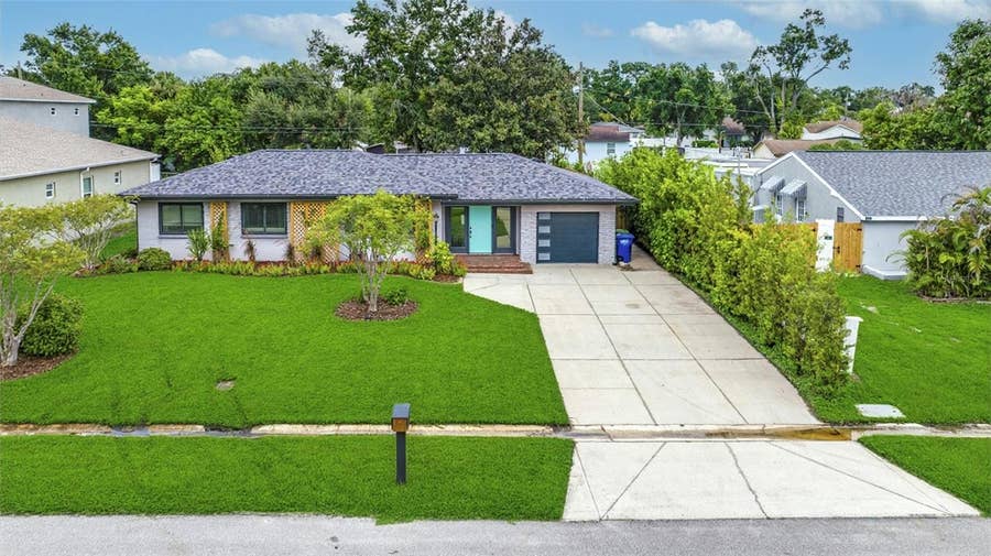 Property photo for 2121 W FARWELL DRIVE, Tampa, FL