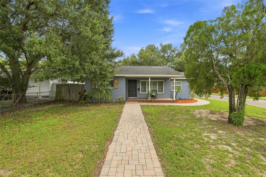 Property photo for 2001 E HANNA AVENUE, Tampa, FL