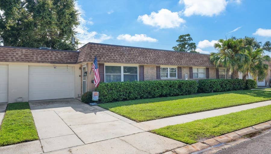 Property photo for 403 MINDY DRIVE, Largo, FL