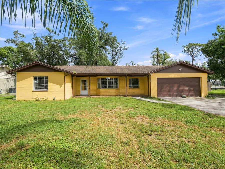 Property photo for 8906 E LANWAY DRIVE, Tampa, FL
