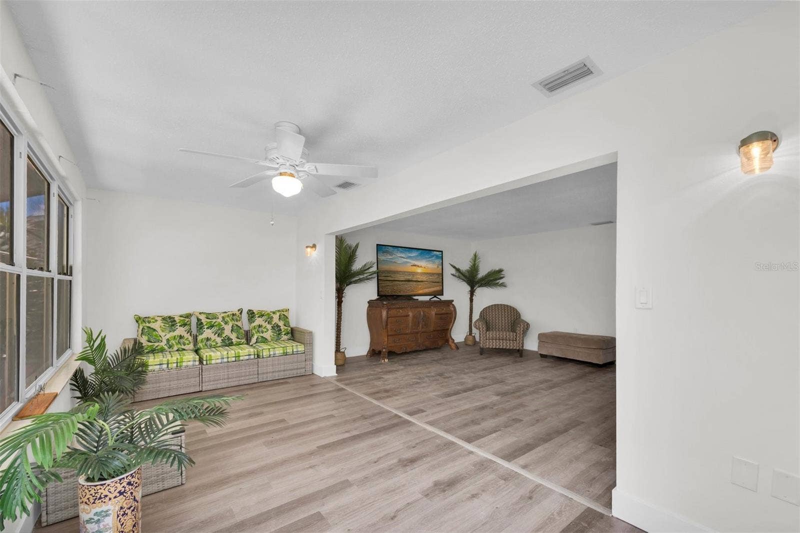 3018 59TH STREET S, #111, Gulfport, FL 33707 CONTINUOUS FLOORING THROUGHOUT