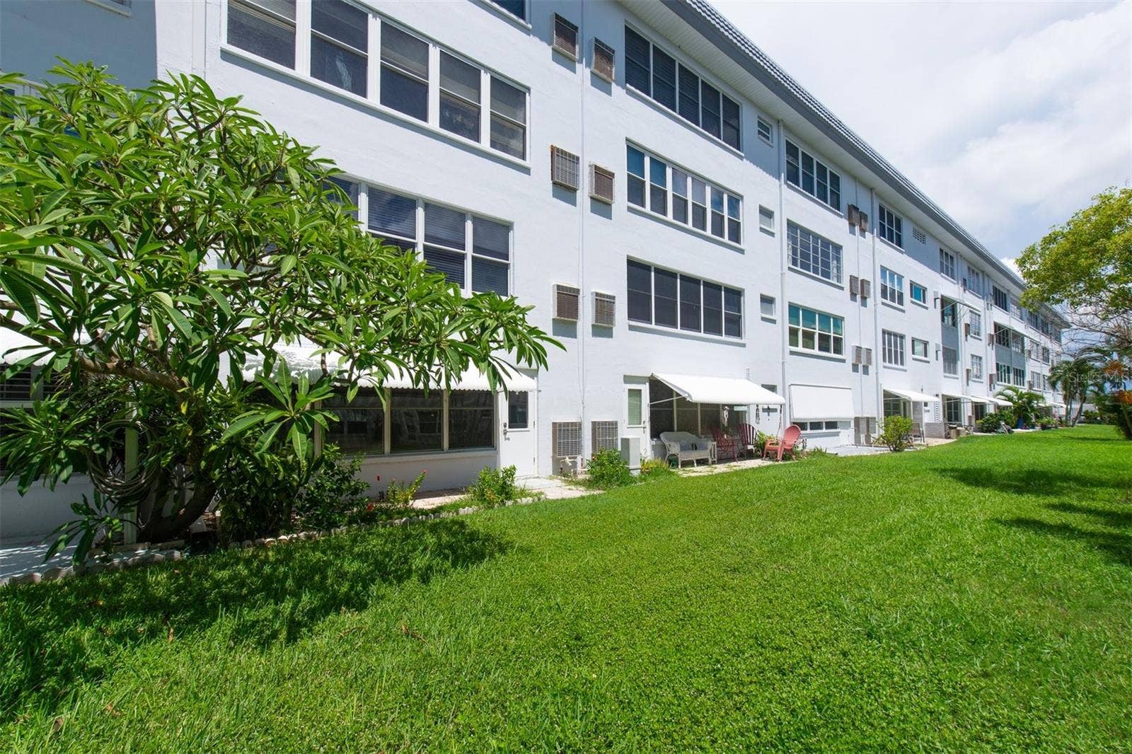 3018 59TH STREET S, #111, Gulfport, FL 33707 SHADED PATIO