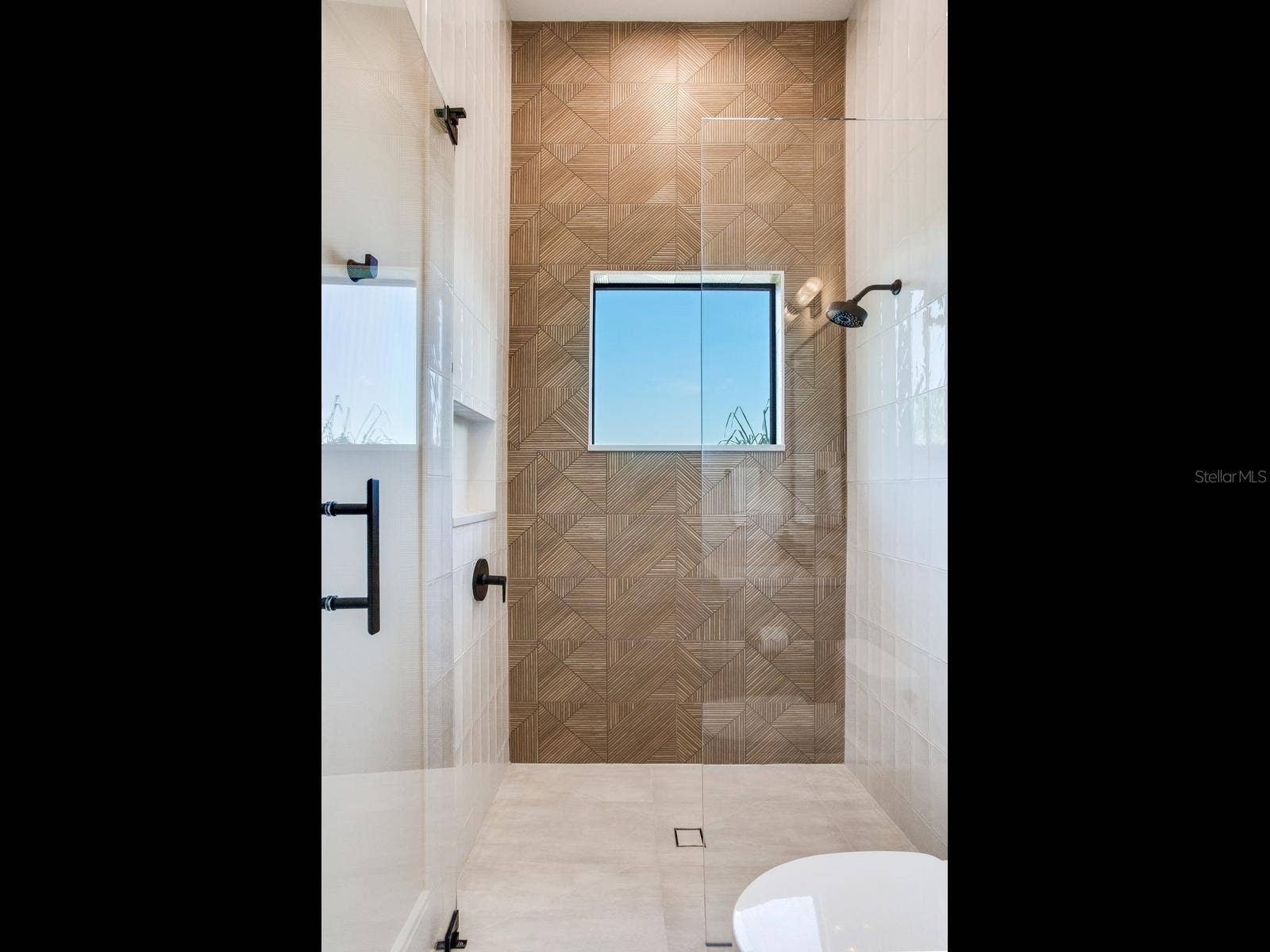 836 BAY POINT DRIVE, Madeira Beach, FL 33708 836 BAY POINT DRIVE, Madeira Beach, FL 33708