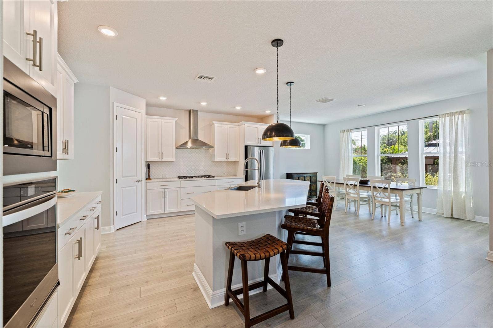 4626 10TH AVENUE N, St Petersburg, FL 33713 4626 10TH AVENUE N, St Petersburg, FL 33713
