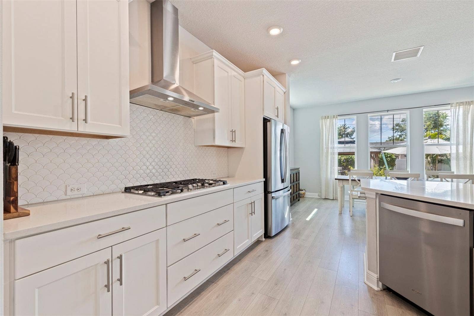 4626 10TH AVENUE N, St Petersburg, FL 33713 4626 10TH AVENUE N, St Petersburg, FL 33713