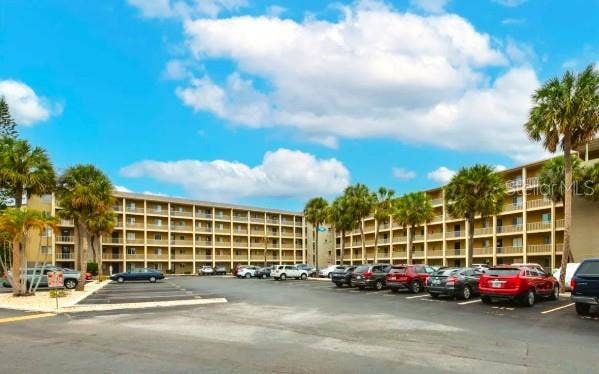 Property photo for 3753 LAKE BAYSHORE DRIVE, #305, Bradenton, FL