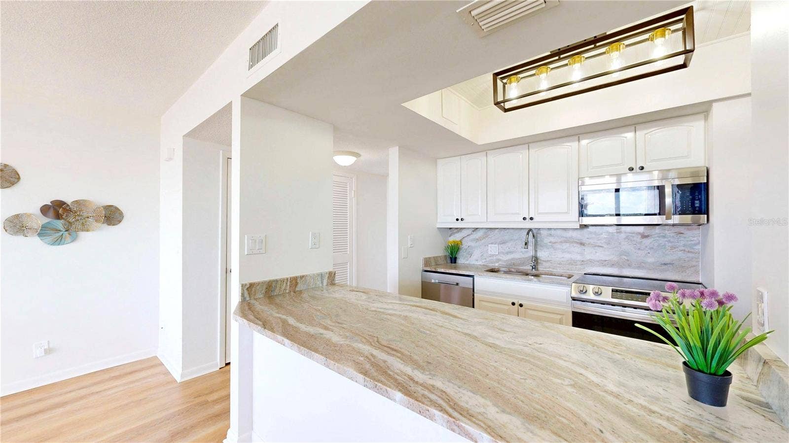 5396 GULF BOULEVARD, #909, St Pete Beach, FL 33706 5396 GULF BOULEVARD, #909, St Pete Beach, FL 33706