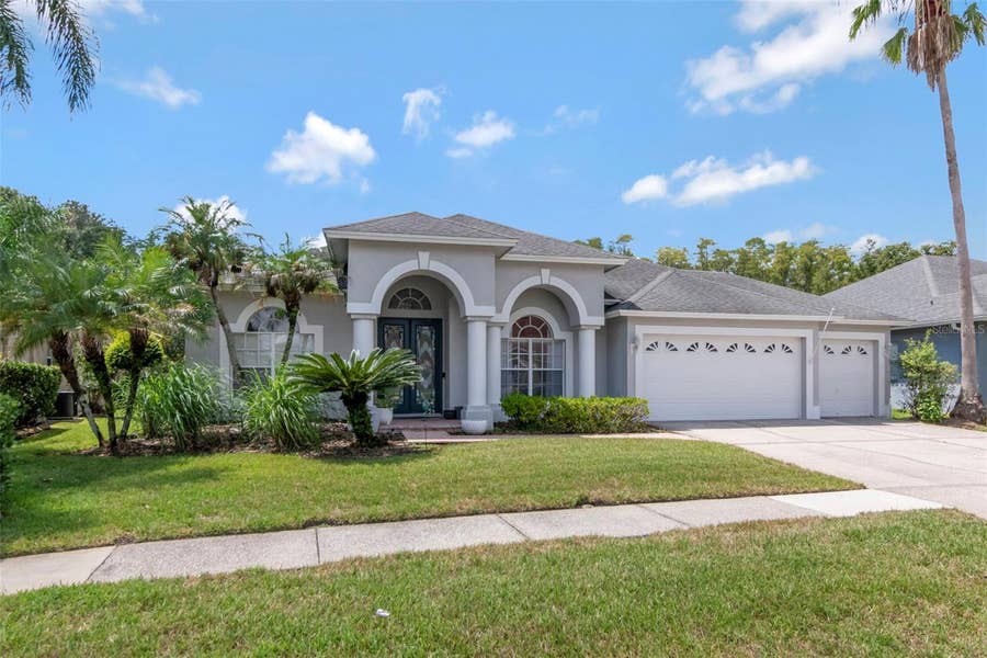 Property photo for 10017 KINGSHYRE WAY, Tampa, FL