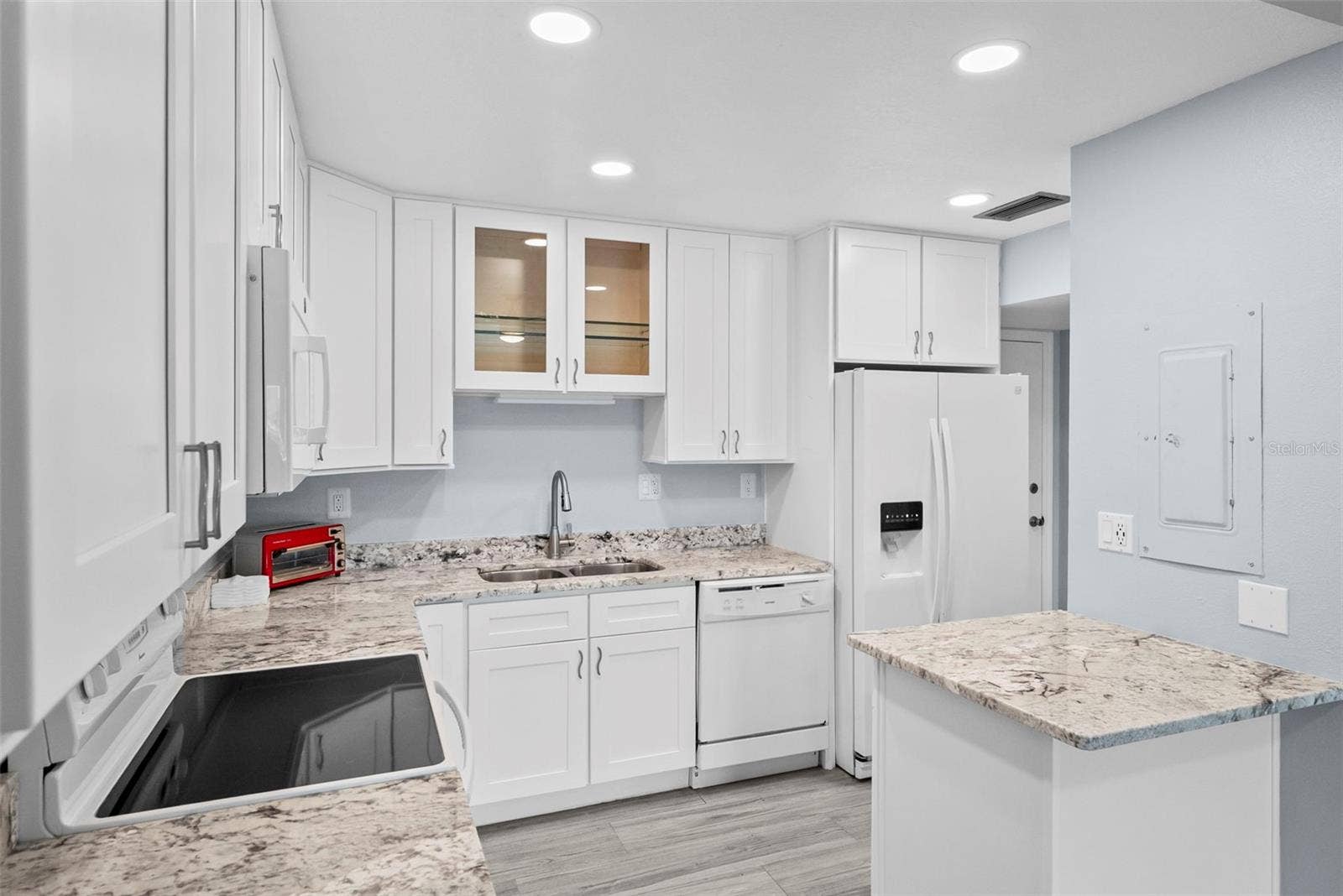 420 64TH AVENUE, #102, St Pete Beach, FL 33706 420 64TH AVENUE, #102, St Pete Beach, FL 33706