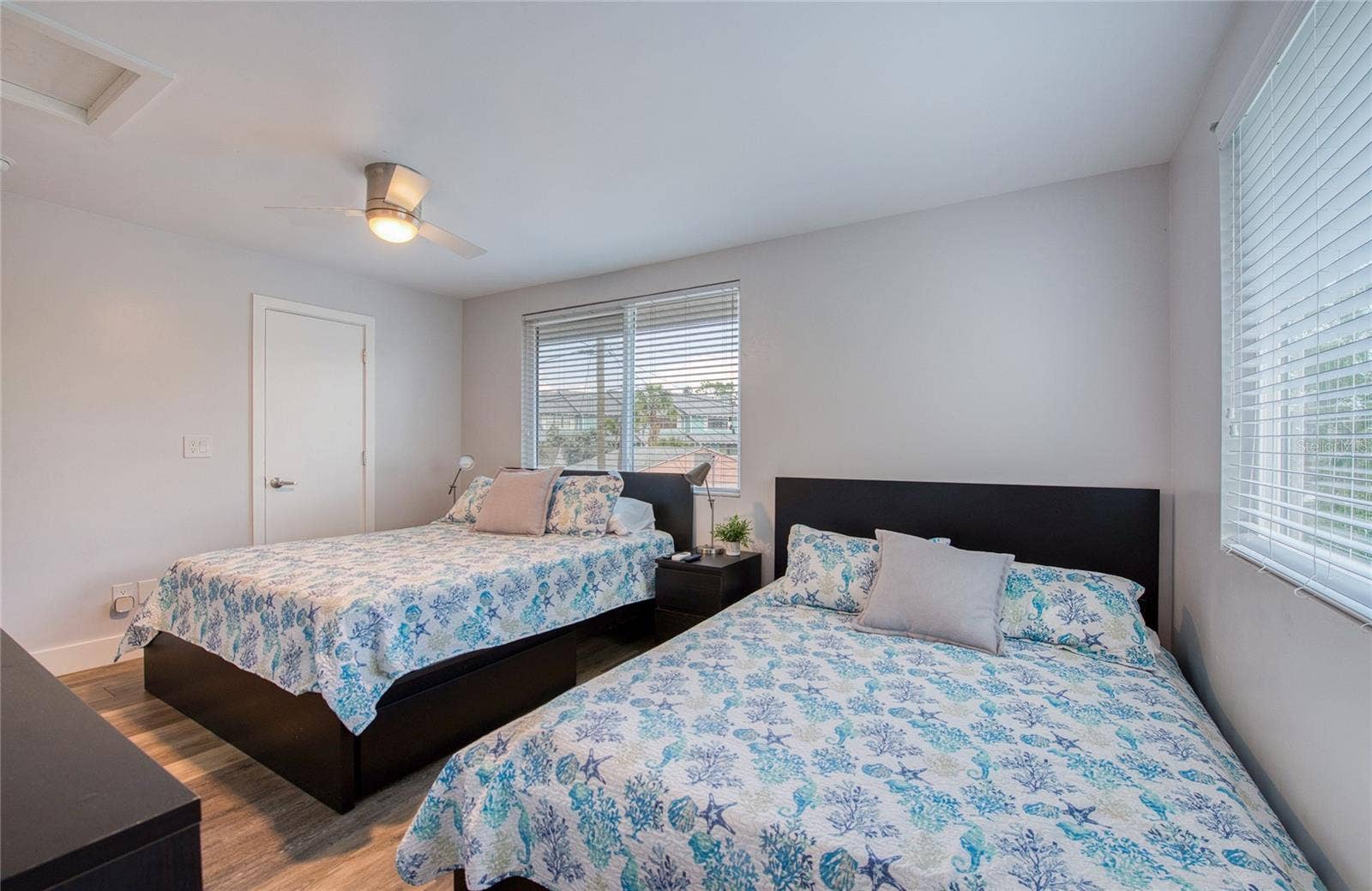 2nd bedroom - upstairs