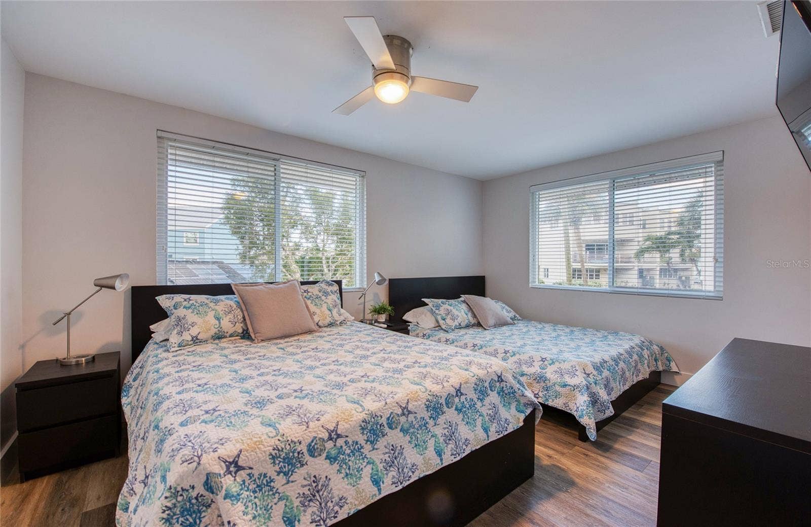 2nd bedroom - upstairs