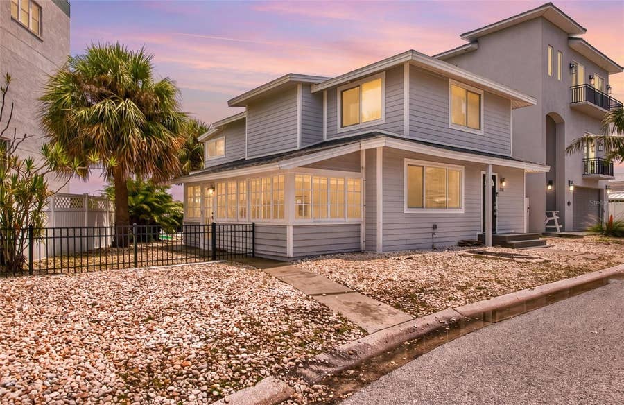 Property photo for 300 BAY PLZ, Treasure Island, FL