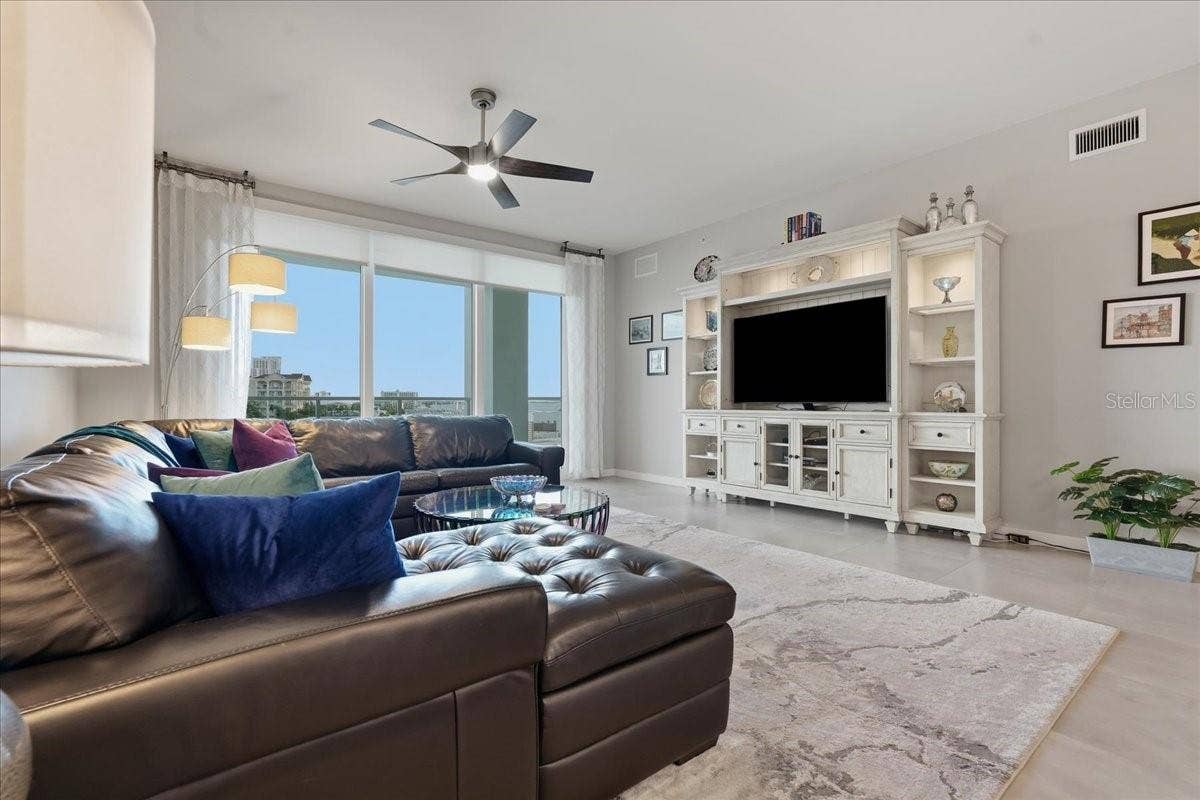 920 N OSCEOLA AVENUE, #605, Clearwater, FL 33755