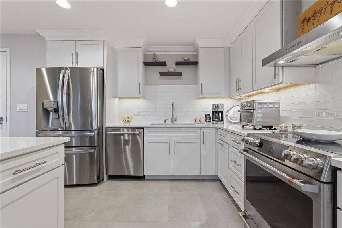 920 N OSCEOLA AVENUE, #605, Clearwater, FL 33755