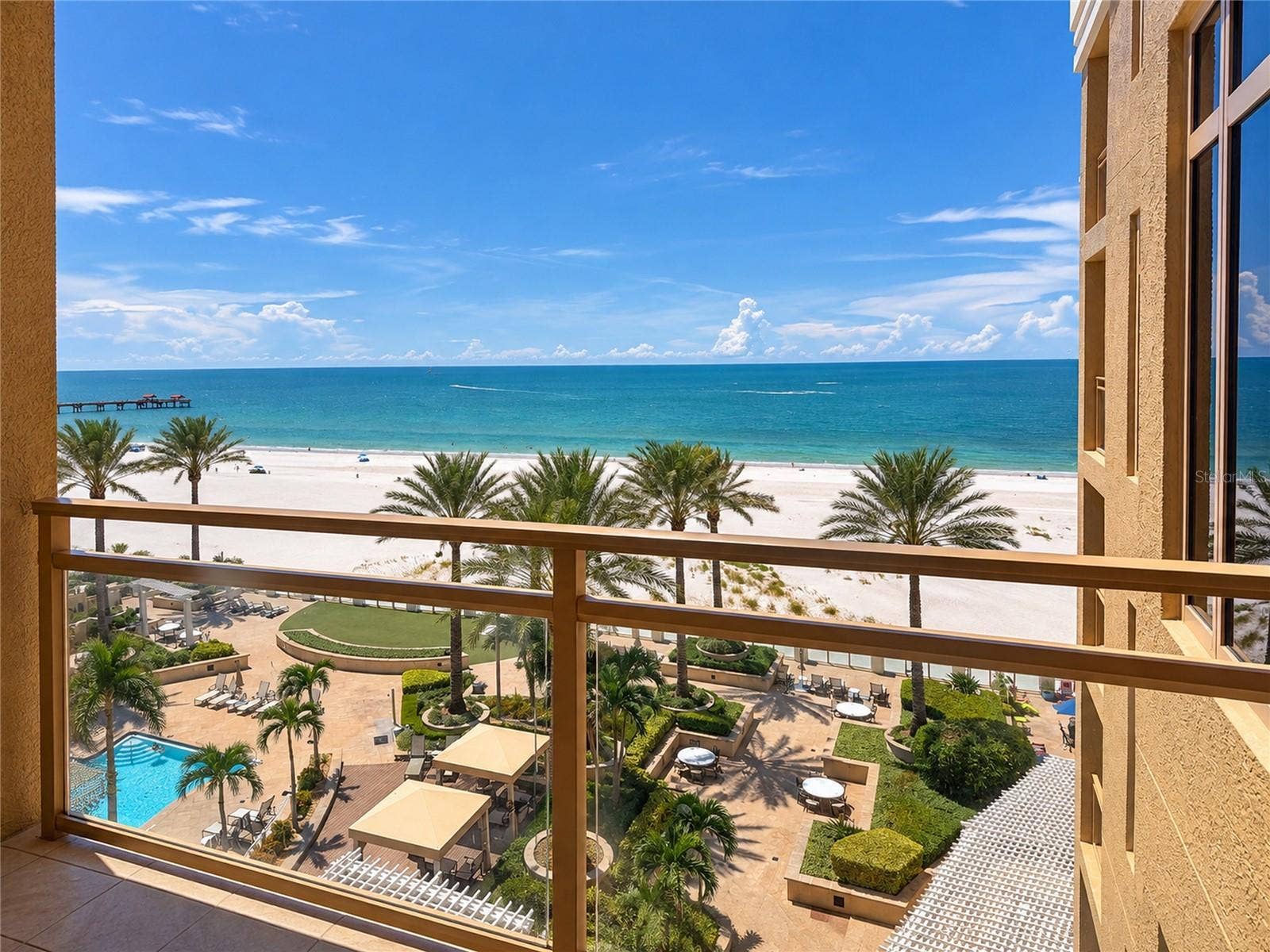 11 BAYMONT STREET, #807, Clearwater, FL 33767