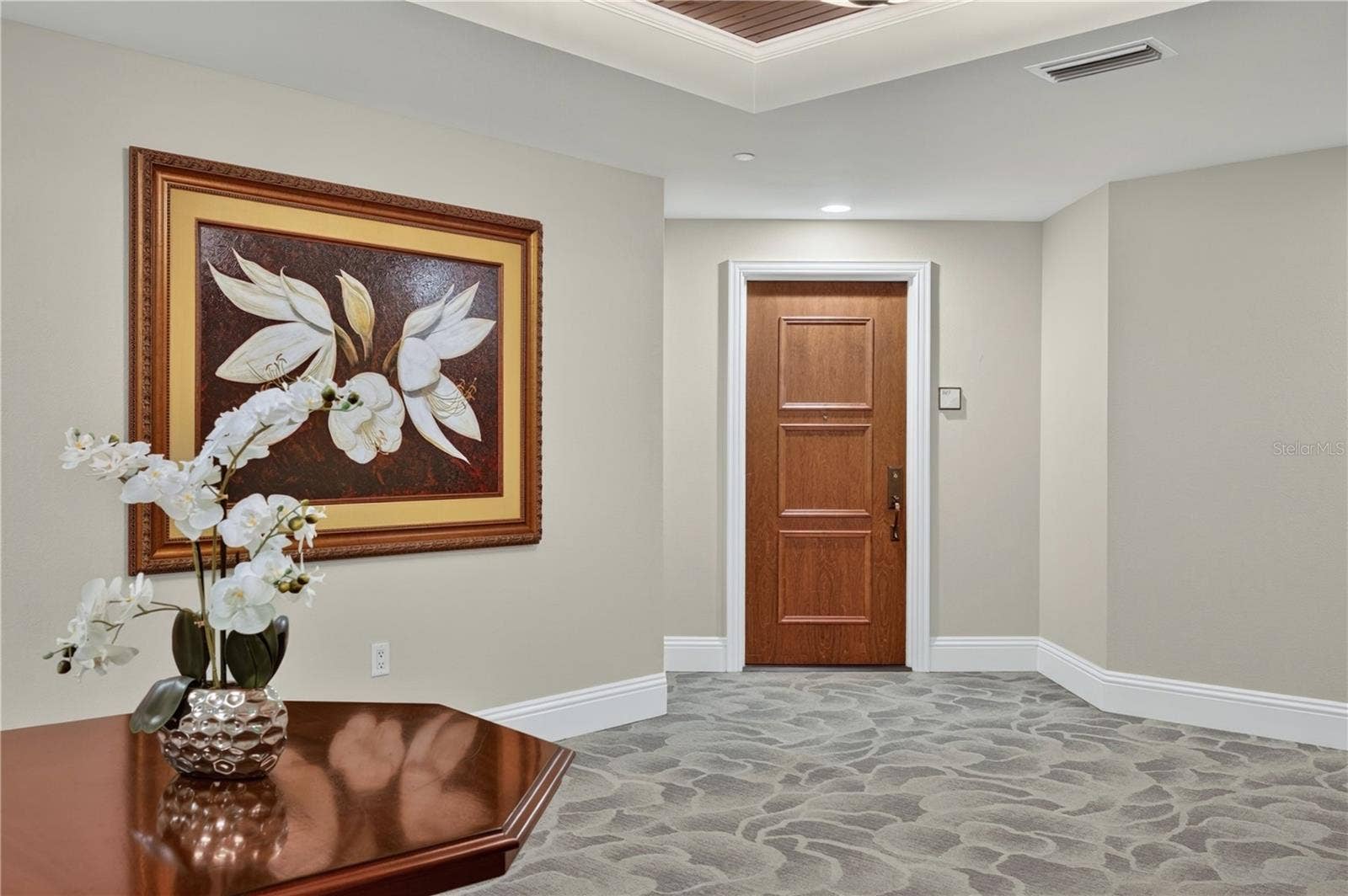 11 BAYMONT STREET, #807, Clearwater, FL 33767