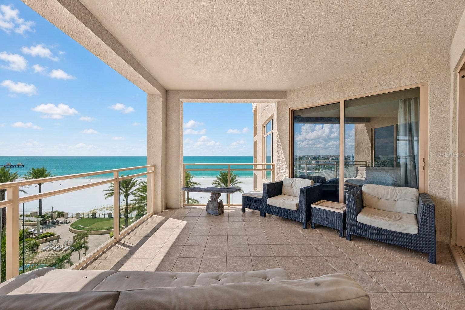 11 BAYMONT STREET, #807, Clearwater, FL 33767