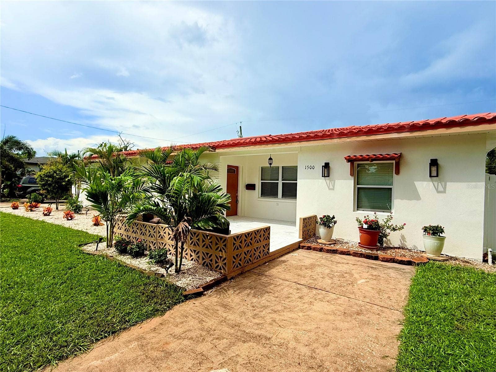 1500 77TH STREET N, St Petersburg, FL 33710 1500 77TH STREET N, St Petersburg, FL 33710