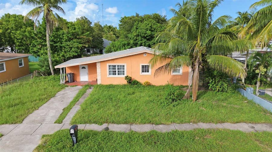 Property photo for 4605 SW 32ND DRIVE, West Park, FL