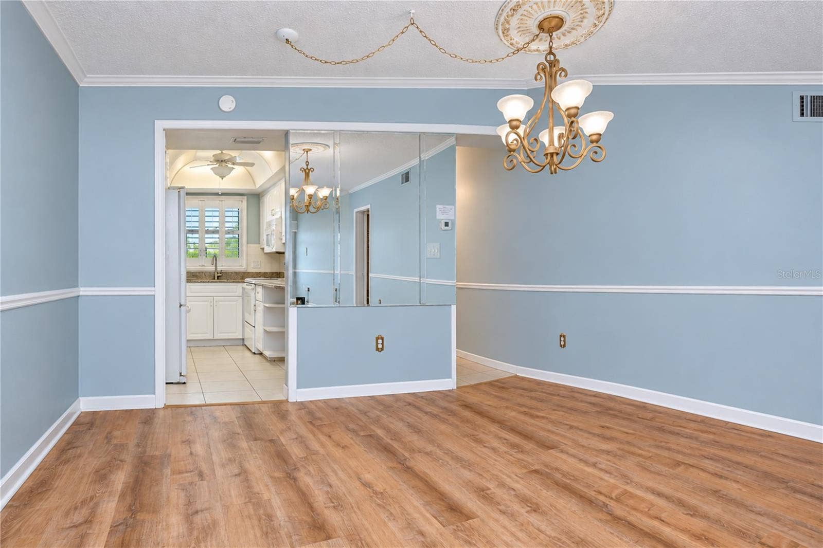 300 64TH AVENUE, #322, St Pete Beach, FL 33706 300 64TH AVENUE, #322, St Pete Beach, FL 33706