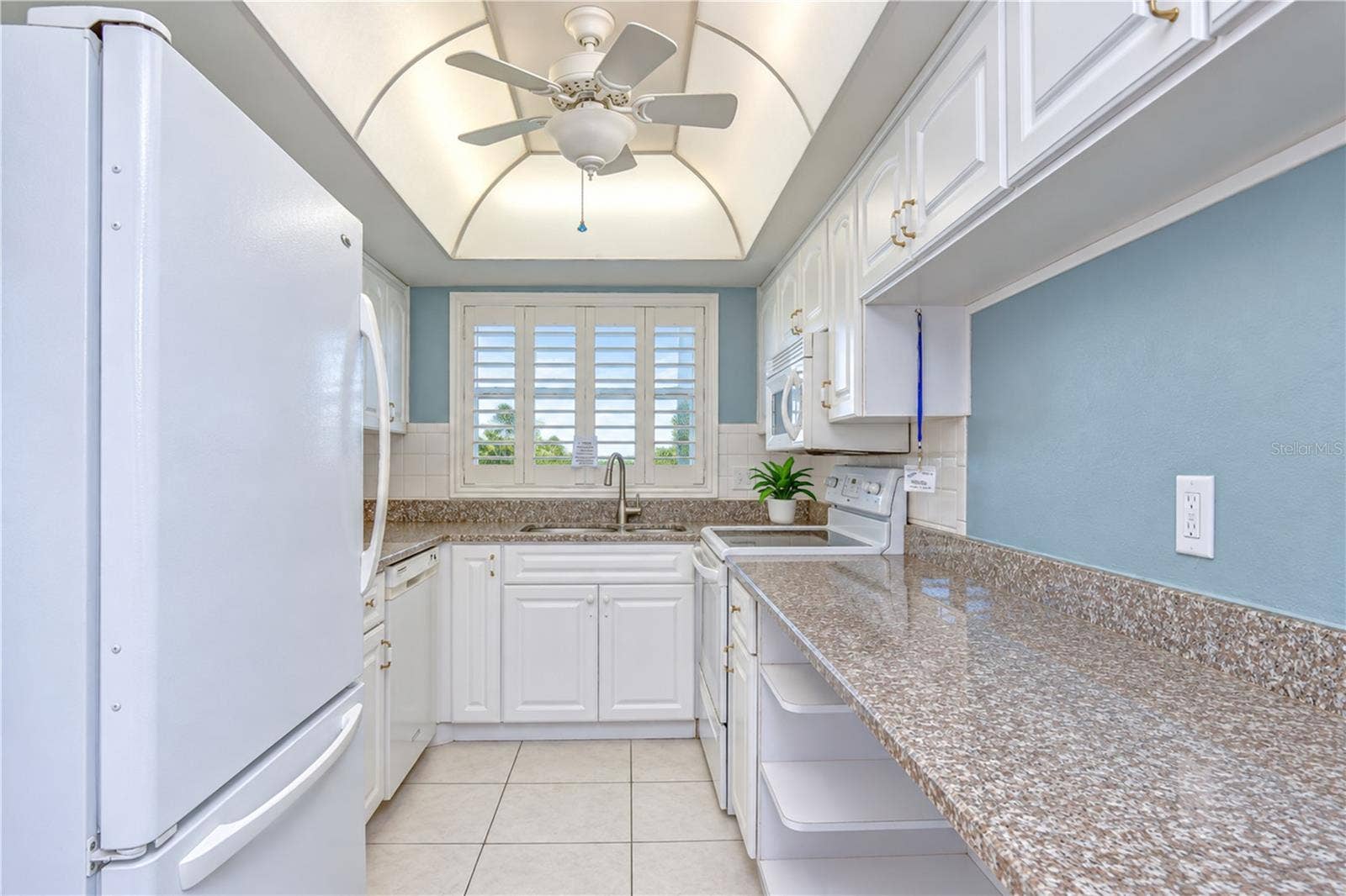 300 64TH AVENUE, #322, St Pete Beach, FL 33706 300 64TH AVENUE, #322, St Pete Beach, FL 33706