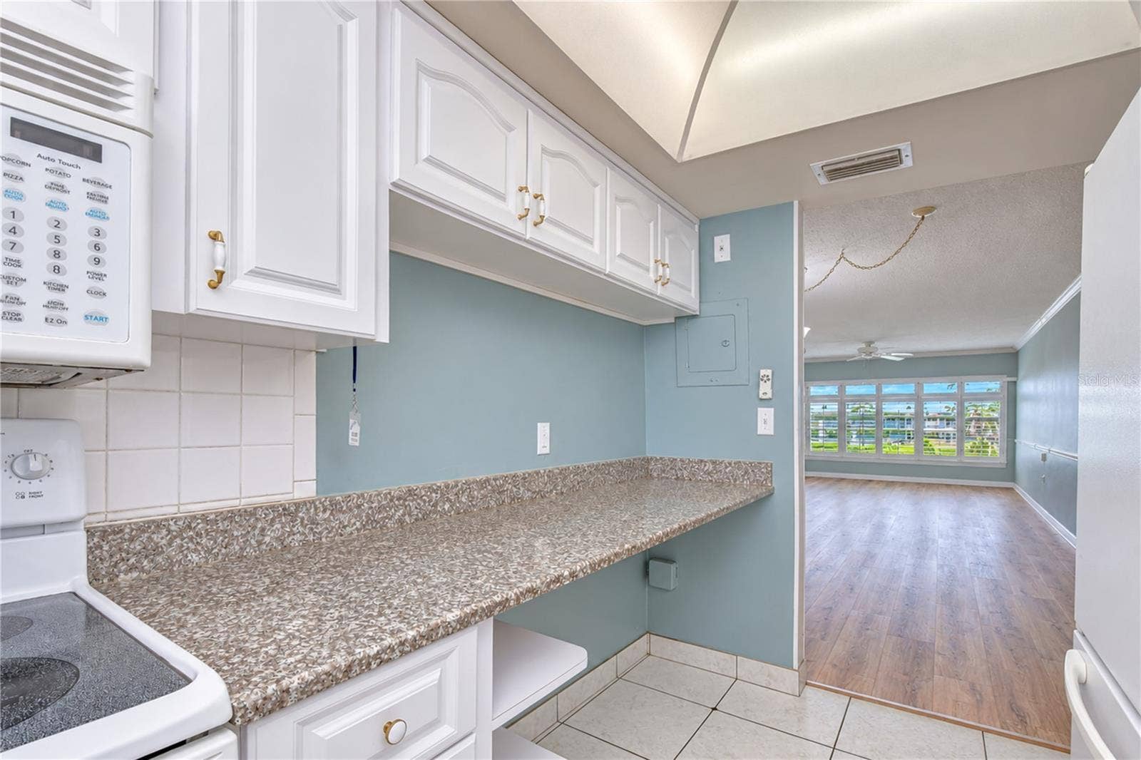 300 64TH AVENUE, #322, St Pete Beach, FL 33706 300 64TH AVENUE, #322, St Pete Beach, FL 33706