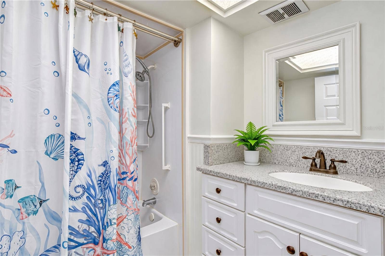 300 64TH AVENUE, #322, St Pete Beach, FL 33706 300 64TH AVENUE, #322, St Pete Beach, FL 33706