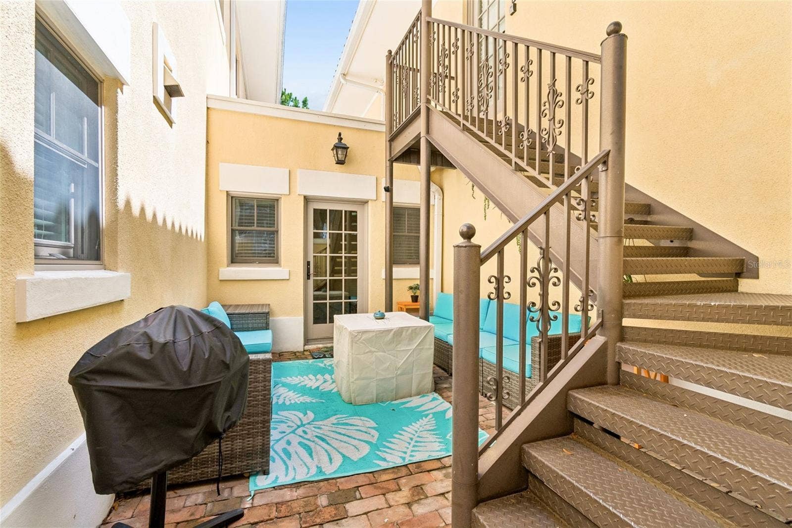 509 S WILLOW AVENUE, #1 & 2, Tampa, FL 33606 509 S WILLOW AVENUE, #1 & 2, Tampa, FL 33606