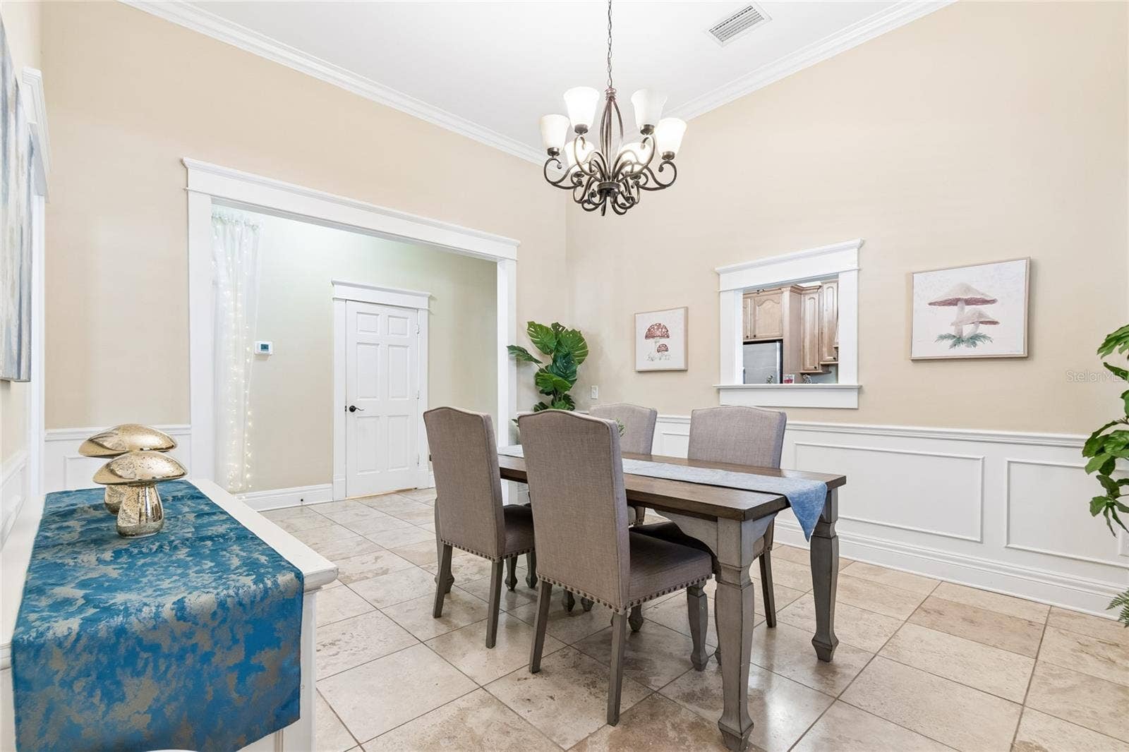 509 S WILLOW AVENUE, #1 & 2, Tampa, FL 33606 509 S WILLOW AVENUE, #1 & 2, Tampa, FL 33606