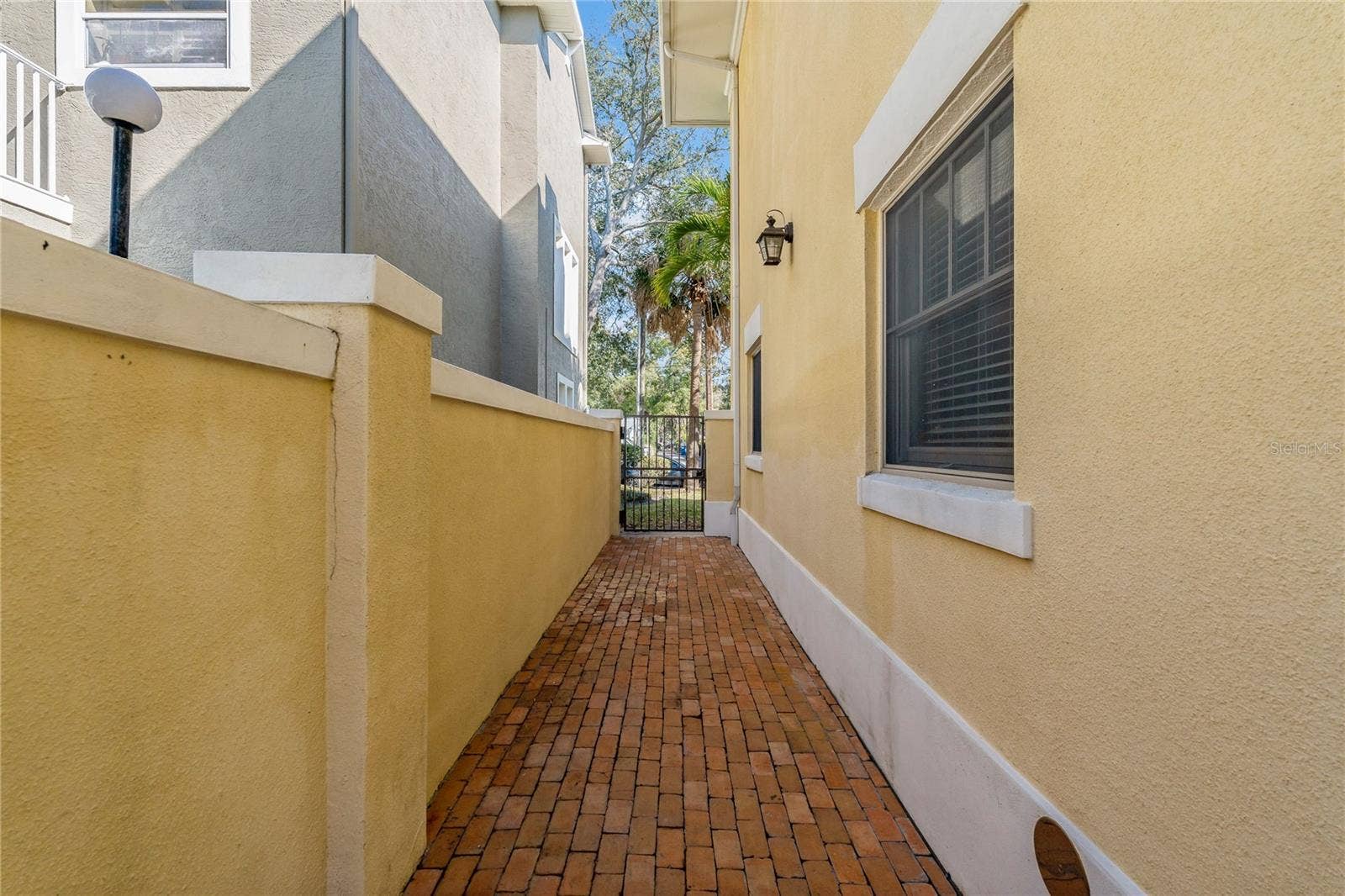 509 S WILLOW AVENUE, #1 & 2, Tampa, FL 33606 509 S WILLOW AVENUE, #1 & 2, Tampa, FL 33606