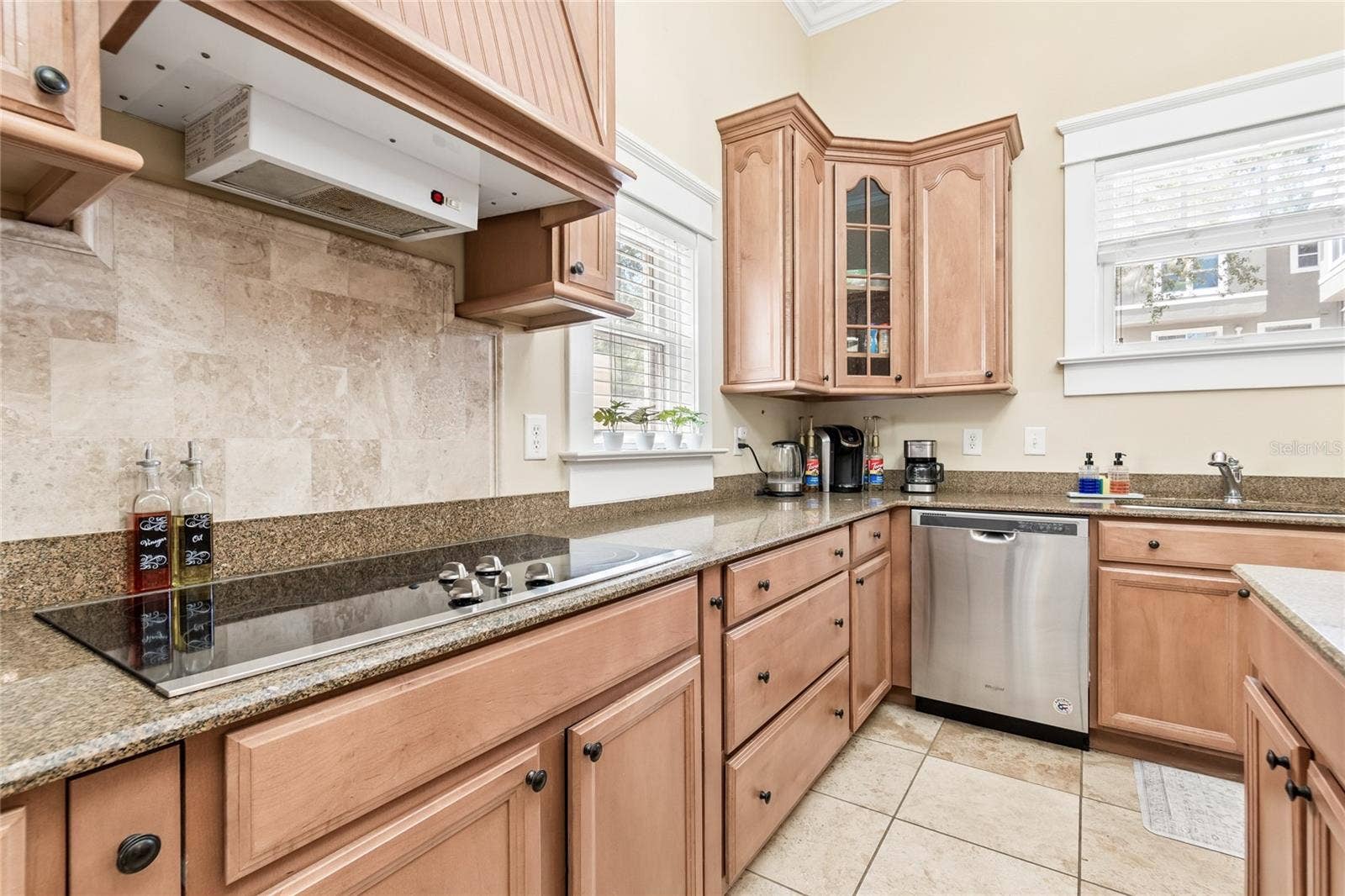 509 S WILLOW AVENUE, #1 & 2, Tampa, FL 33606 509 S WILLOW AVENUE, #1 & 2, Tampa, FL 33606