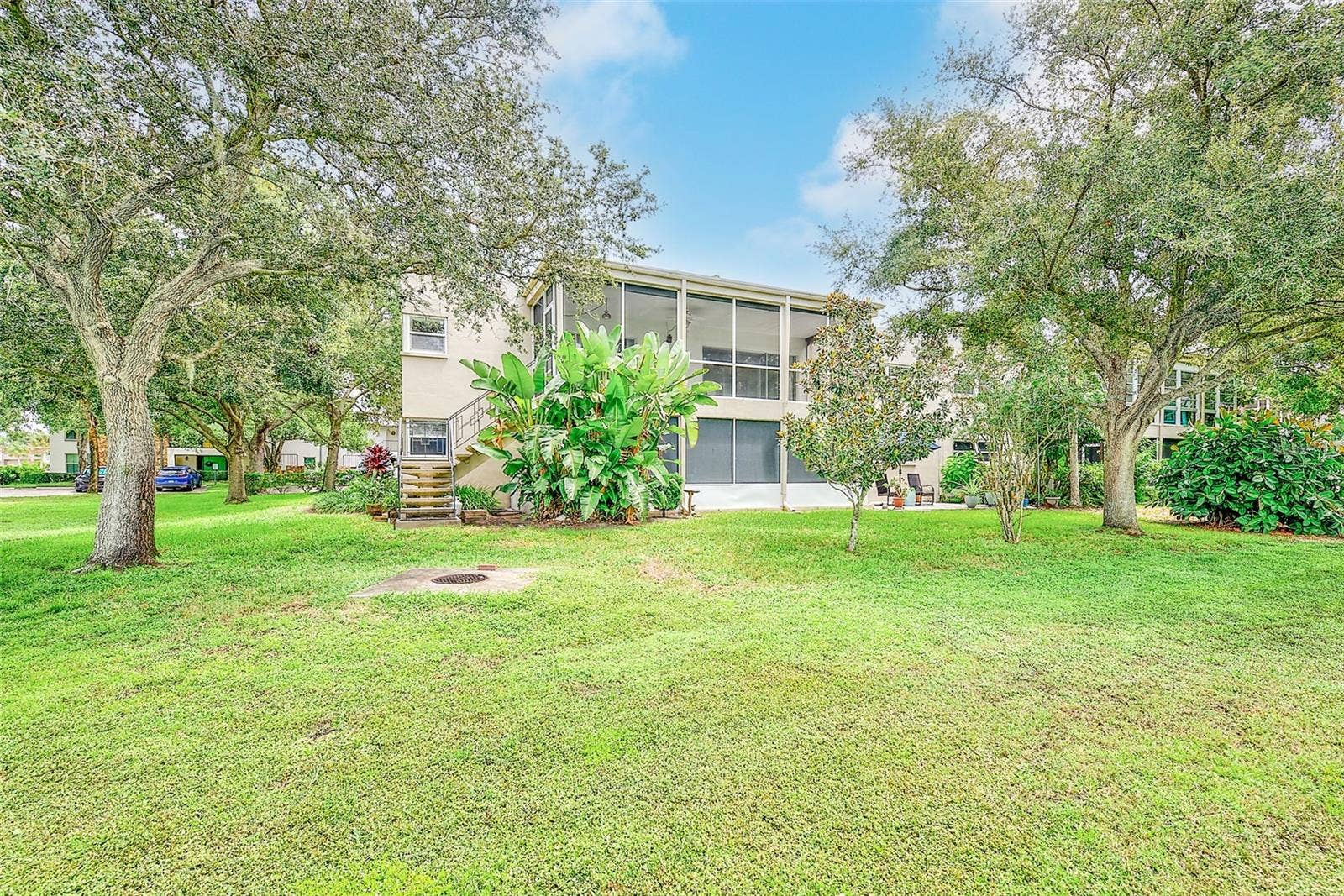 25 COUNTRY CLUB DRIVE, Largo, FL 33771 25 COUNTRY CLUB DRIVE, Largo, FL 33771