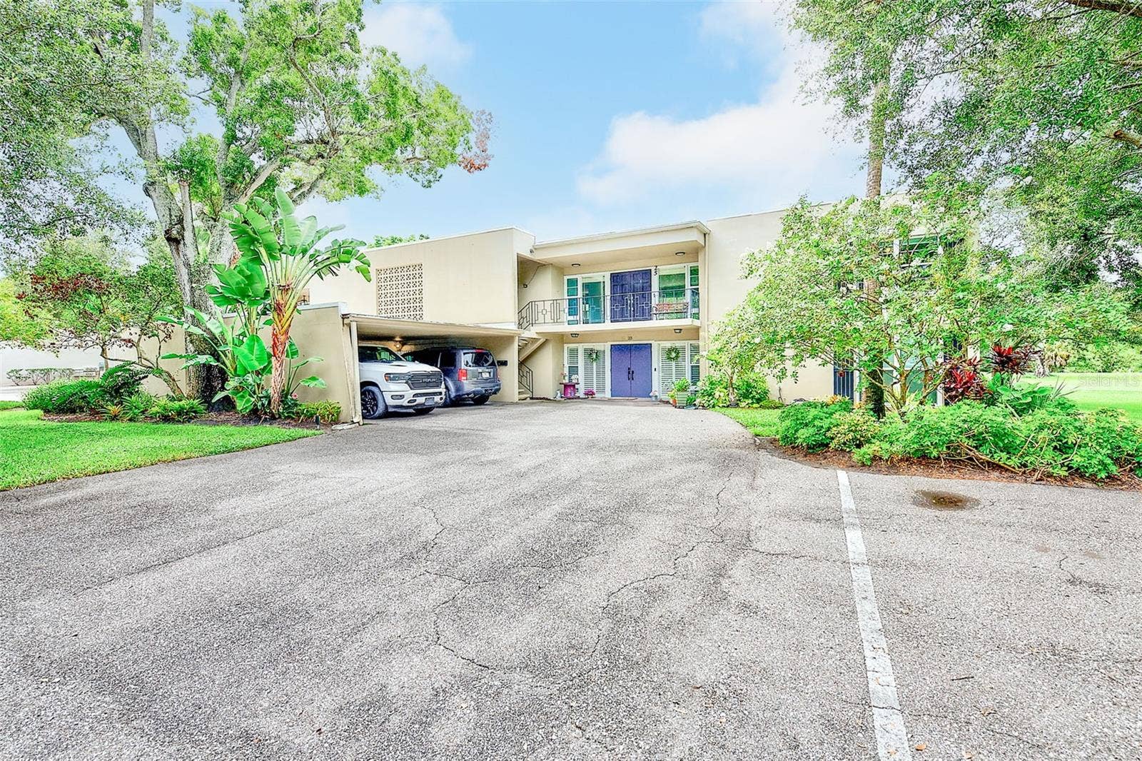 25 COUNTRY CLUB DRIVE, Largo, FL 33771 25 COUNTRY CLUB DRIVE, Largo, FL 33771