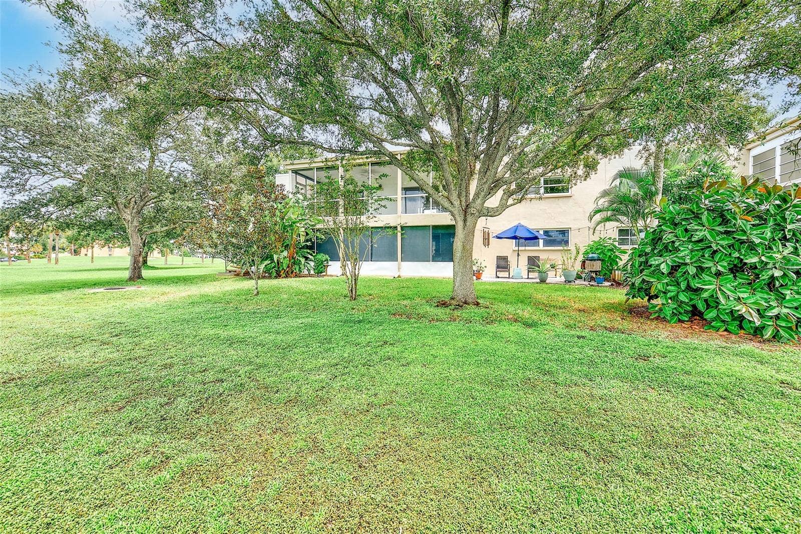 25 COUNTRY CLUB DRIVE, Largo, FL 33771 25 COUNTRY CLUB DRIVE, Largo, FL 33771
