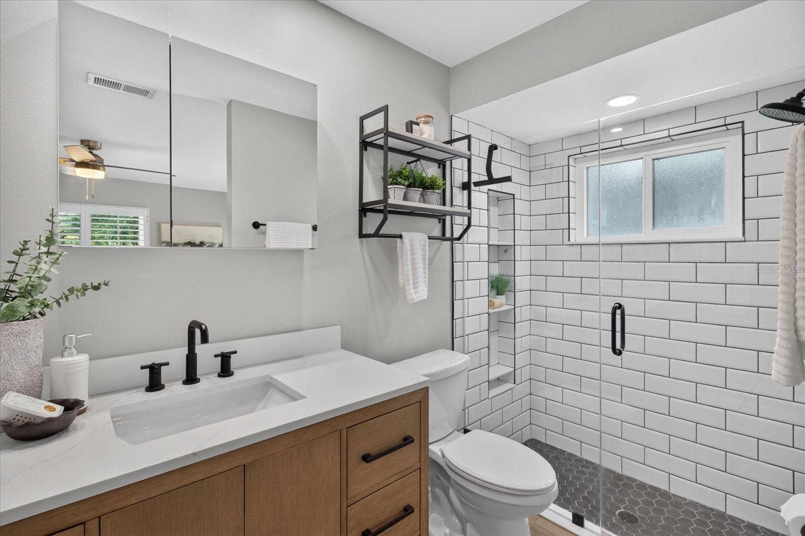 3350 HUNT CLUB DRIVE, Clearwater, FL 33761 Primary Bathroom