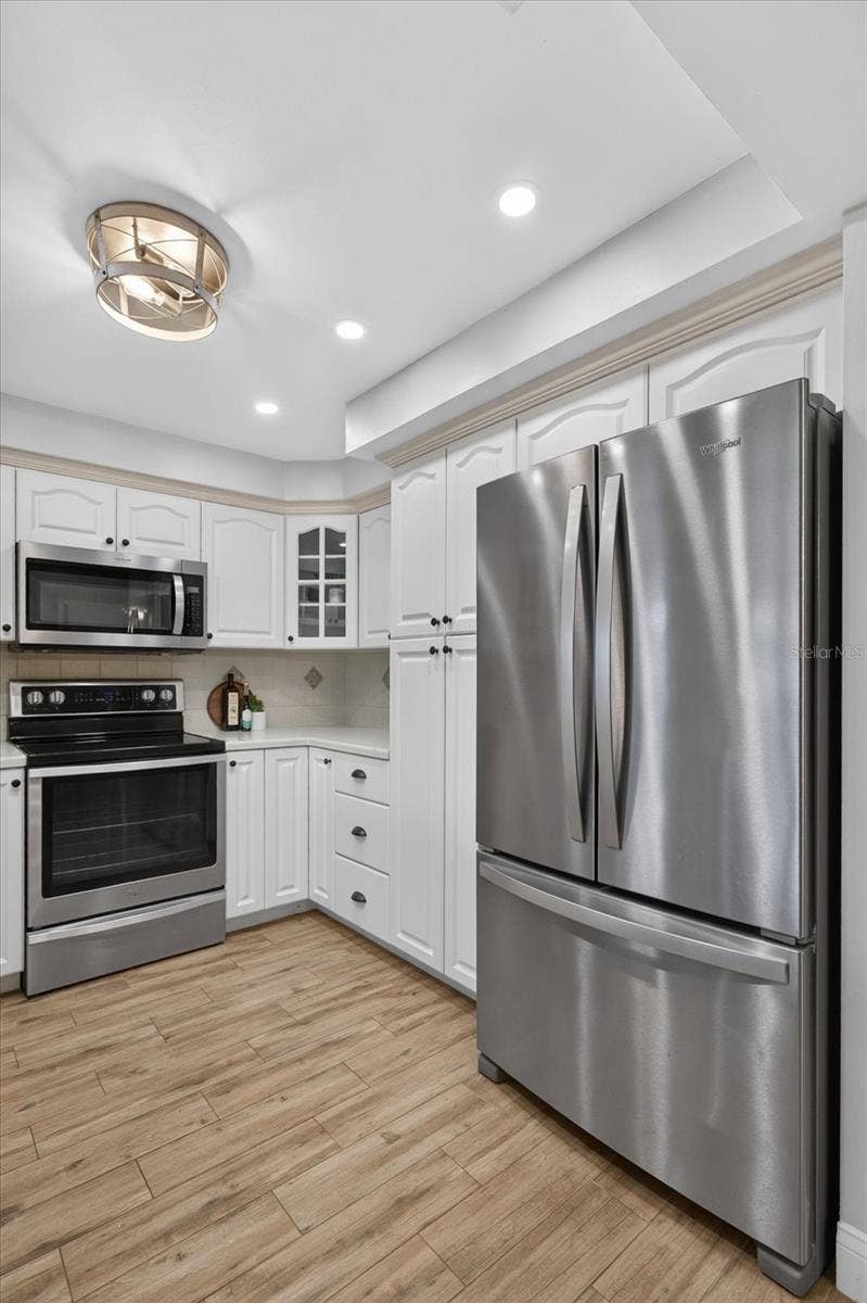 3350 HUNT CLUB DRIVE, Clearwater, FL 33761 3350 HUNT CLUB DRIVE, Clearwater, FL 33761